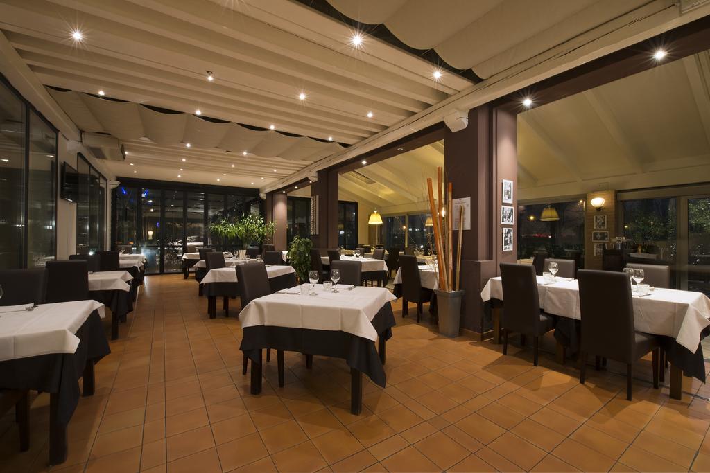 Hotel Villa Ducale Парма Екстер'єр фото