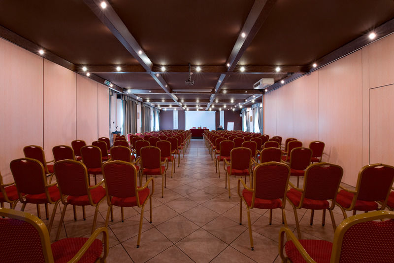 Hotel Villa Ducale Парма Екстер'єр фото